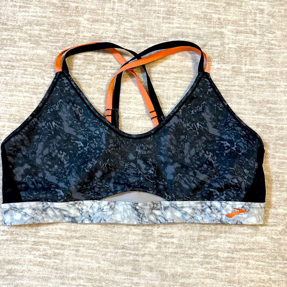 Brooks Large Sports Bra